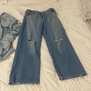 Levi’s Ribcage Straight Ankle Jeans